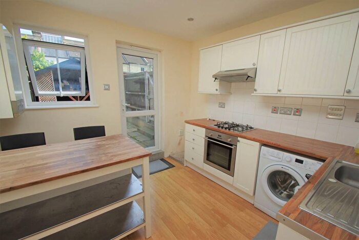 2 Bedroom Terraced House To Rent In Franklin Road, Watford, WD17