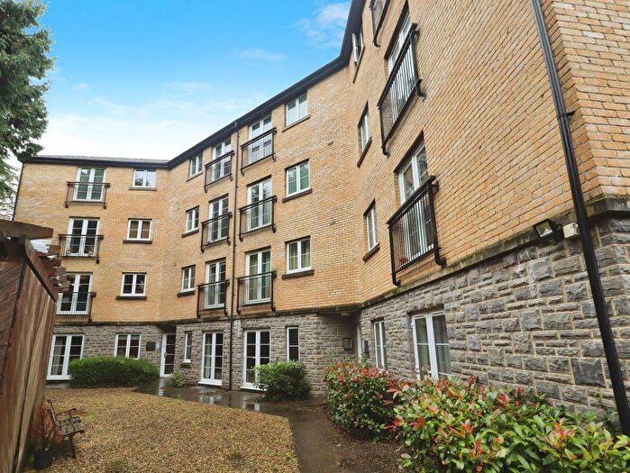 2 Bedroom Flat For Sale In Whitworth Square, Whitchurch, Cardiff, CF14