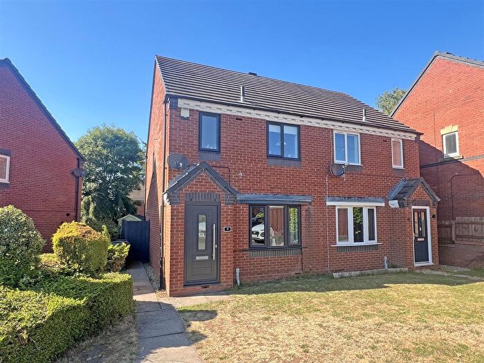 3 Bedroom Semi Detached House For Sale In Tining Close, Bridgnorth, WV16