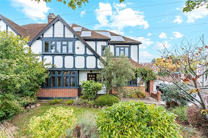 5 Bedroom Semi-Detached House For Sale In Gaynes Park Road, Upminster, RM14