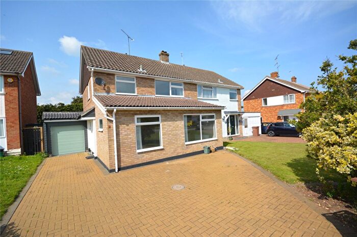 3 Bedroom Semi-Detached House To Rent In Home Mead, Writtle, CM1