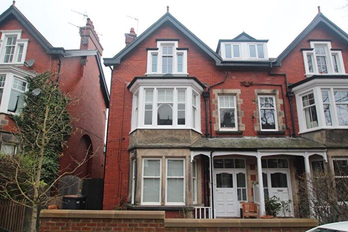 2 Bedroom Flat To Rent In St. Georges Road, Harrogate, North Yorkshire, Uk, HG2