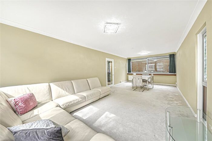 2 Bedroom Apartment To Rent In St. Edmunds Terrace, London, NW8