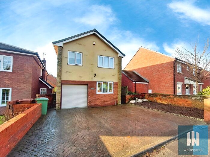 3 Bedroom Detached House For Sale In Carleton Road, Pontefract, West Yorkshire, WF8