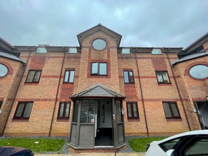 2 Bedroom Apartment To Rent In Barnes Court, Whitley Mead, BS34