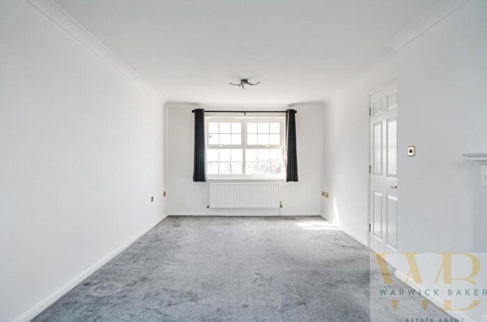 2 Bedroom Apartment To Rent In Anchor Close, Shoreham By Sea, BN43