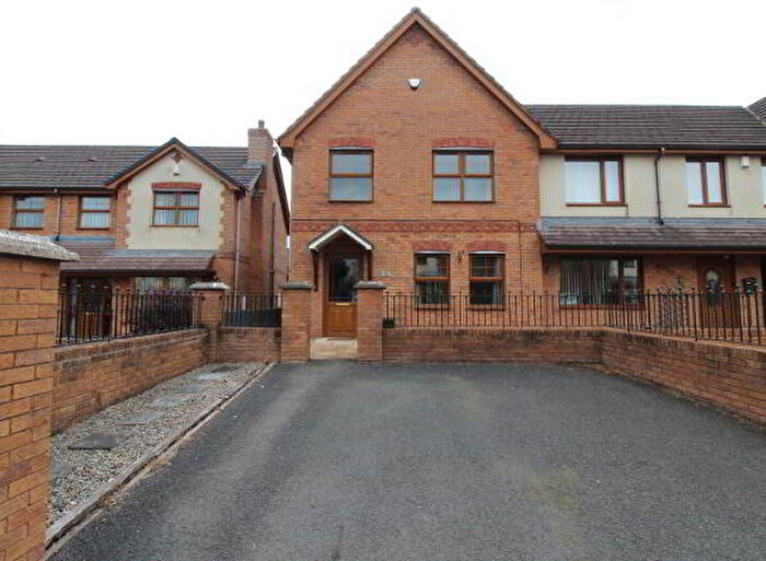 3 Bedroom TownHouse For Sale In Laurelhill, Newtownabbey, BT36