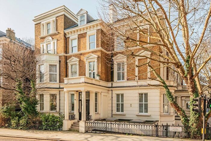 1 Bedroom Flat For Sale In Holland Park Gardens, Holland Park, W14