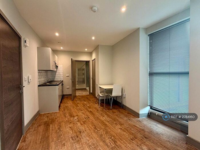 Studio To Rent In Week Street, Maidstone, ME14