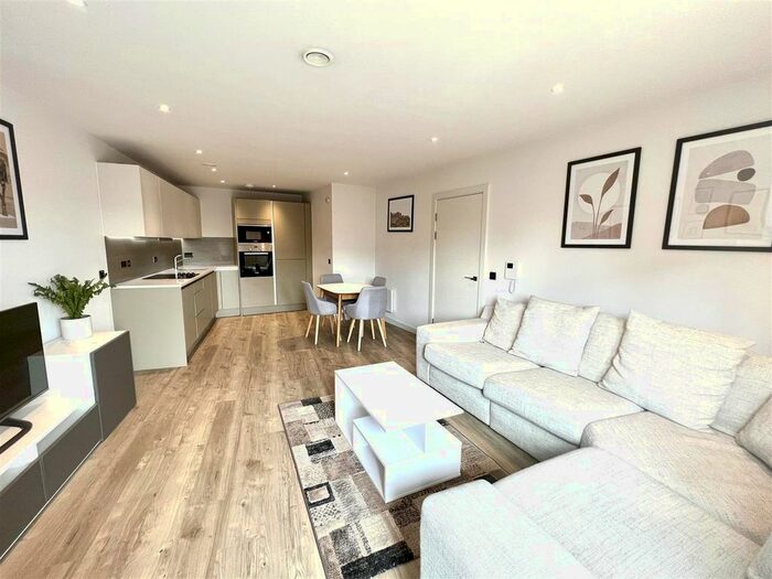 2 Bedroom Flat To Rent In Leetham House, York, North Yorkshire, YO1