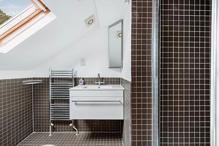 4 Bedroom Terraced House To Rent In Duke Road, London, W4