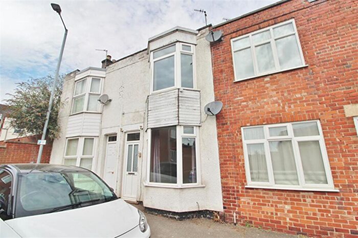 3 Bedroom Terraced House For Sale In Rycroft Street, Grantham, NG31