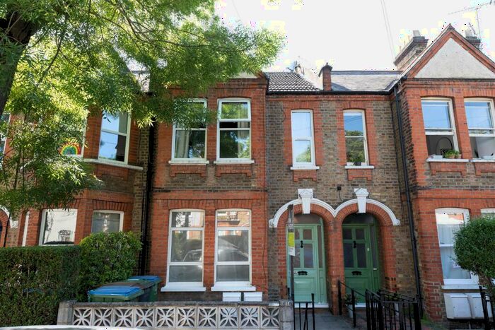 1 Bedroom Apartment To Rent In Carr Road, Walthamstow, E17