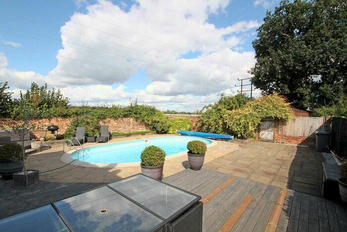 4 Bedroom Semi-Detached House For Sale In Littlewick Green - Farmland Views, SL6