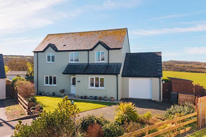 4 Bedroom Detached House For Sale In West Bay Close, Angle, Pembroke, SA71