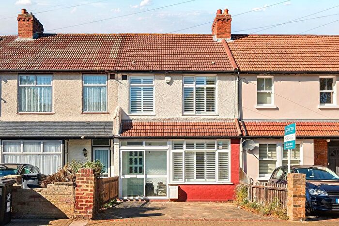 3 Bedroom Terraced House For Sale In Ravenscroft Road, Beckenham, BR3