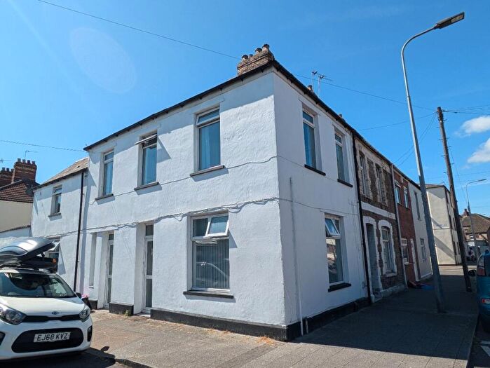 2 Bedroom Apartment To Rent In Cornwall Street, Cardiff, CF11