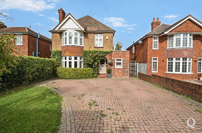 3 Bedroom Detached House For Sale In College Road, Sittingbourne, Kent, ME10