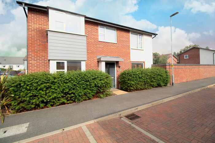 4 Bedroom Detached House For Sale In Autumn Way, Beeston, NG9