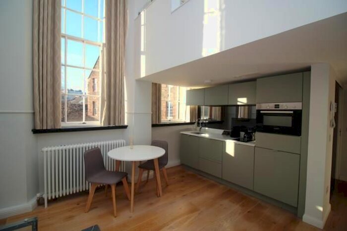 1 Bedroom Flat To Rent In Flat, Mcdonald Road, Edinburgh, EH7