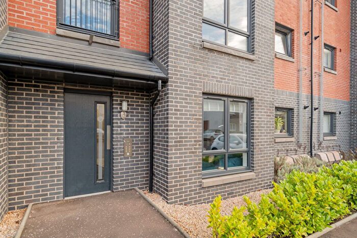 2 Bedroom Flat For Sale In Lapwing Drive, Renfrew, PA4