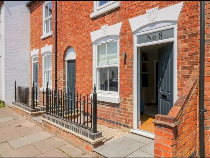 2 Bedroom Terraced House To Rent In College Lane, Stratford-Upon-Avon, Warwickshire, CV37