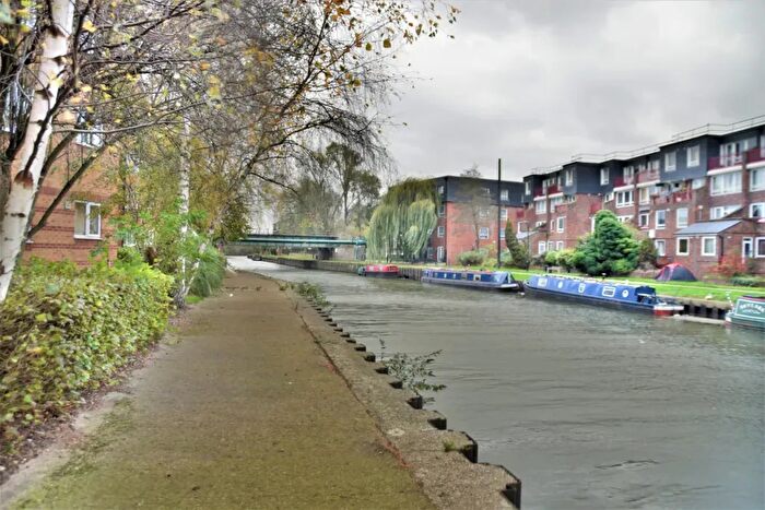 1 Bedroom Flat To Rent In Bream Close, Tottenham Hale, N17