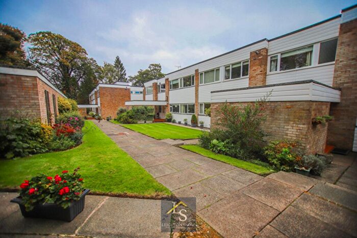 3 Bedroom Flat For Sale In Rookwood Hill, Bramhall, SK7