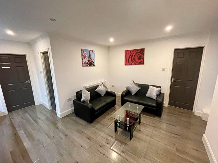 1 Bedroom Flat To Rent In Hilltown, Dundee, DD3