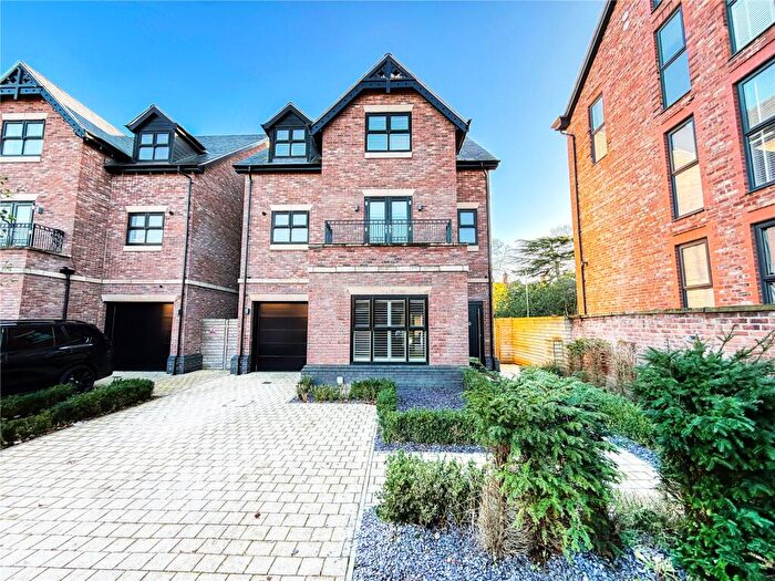 5 Bedroom Detached House For Sale In Barlow Moor Road, Didsbury, M20