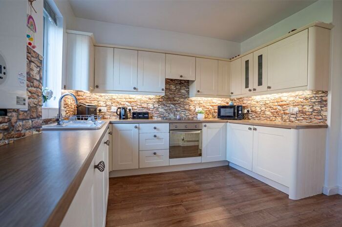 3 Bedroom Terraced House For Sale In Woodmill Crescent, Dunfermline, KY11