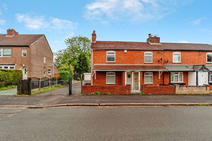 4 Bedroom Semi-detached House For Sale In Albert Street, Cannock, WS11