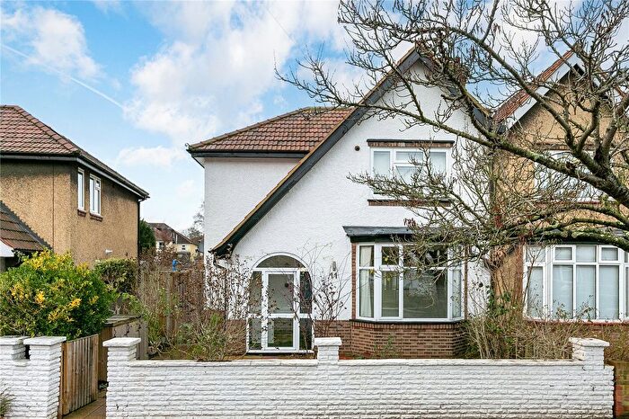 Semi Detached House For Sale In Chaucer Avenue, Richmond, TW9