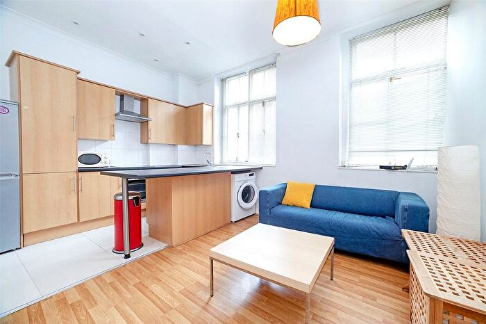 2 Bedroom Flat To Rent In - St John Street, London, EC1V