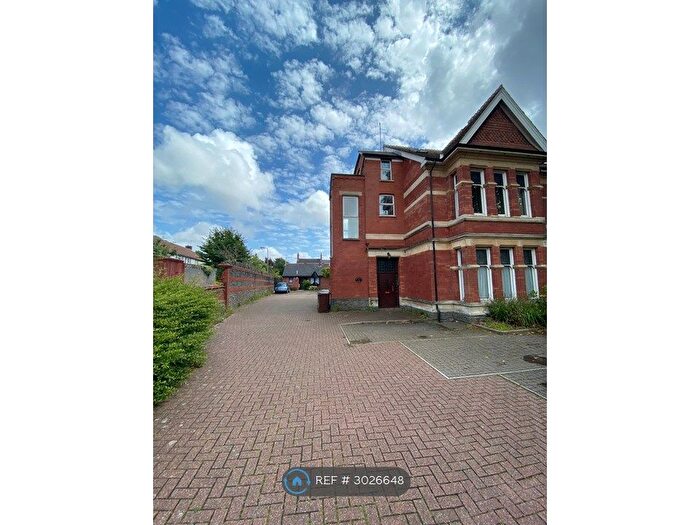 2 Bedroom Flat To Rent In Penylan Road, Cardiff, CF23