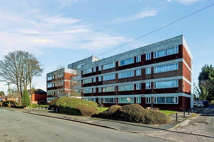 1 Bedroom Flat To Rent In Holland Road, Manchester, M8