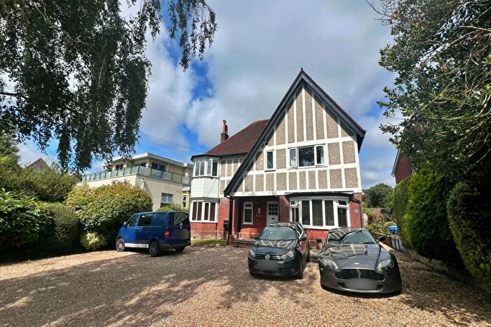 2 Bedroom Flat To Rent In Lower Parkstone, BH14