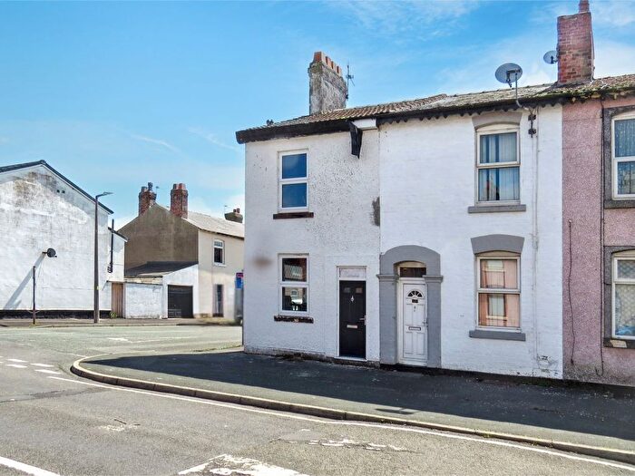 2 Bedroom End Of Terrace House For Sale In Blakiston Street, Fleetwood, Lancashire, FY7