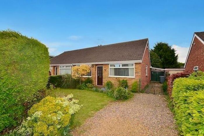 3 Bedroom Bungalow To Rent In Cere Road, Norwich, NR7