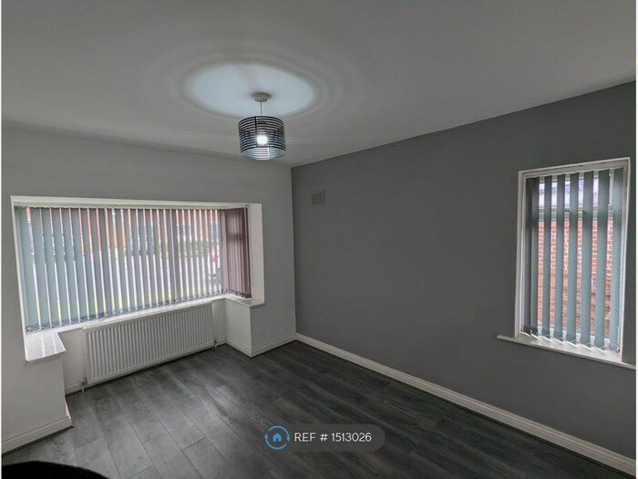 5 Bedroom Detached House To Rent In Rowan Tree, Oldham, OL8