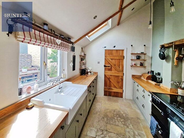 2 Bedroom Cottage For Sale In Treoes, Bridgend, CF35