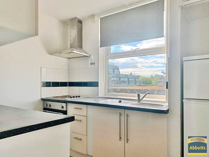2 Bedroom Flat To Rent In Heron House, Haverhill, CB9