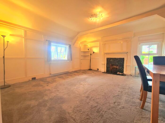 2 Bedroom Flat To Rent In Ardenhurst, Southborough Road, BR1