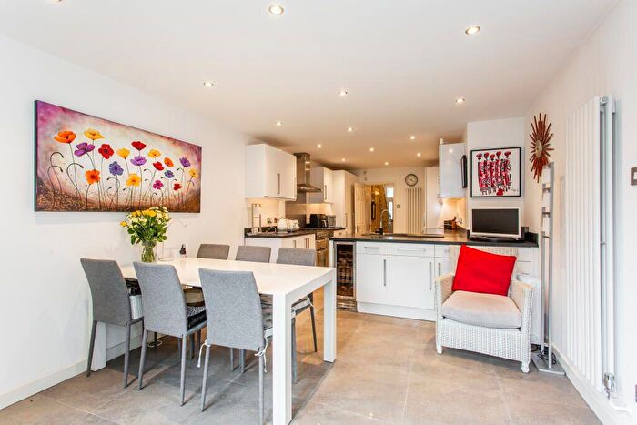 4 Bedroom Terraced House For Sale In East Ham, East London, E6