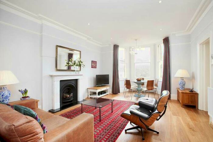 1 Bedroom Flat To Rent In Royston Road, Richmond, Surrey, Uk, TW10