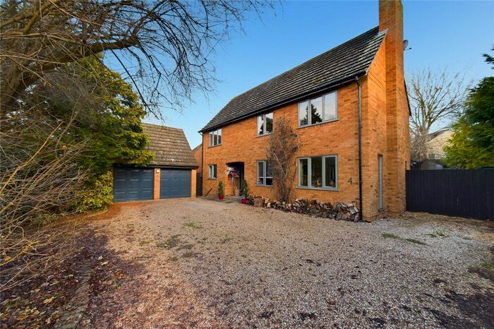 4 Bedroom Detached House For Sale In Pound Green, Guilden Morden, Royston, Cambridgeshire, SG8