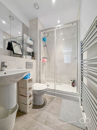 2 Bedroom Flat For Sale In Colliford Road, West Thurrock, Grays, RM20