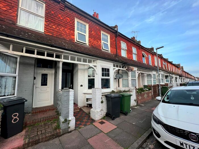 2 Bedroom Terraced House To Rent In Dursley Road, Eastbourne, BN22