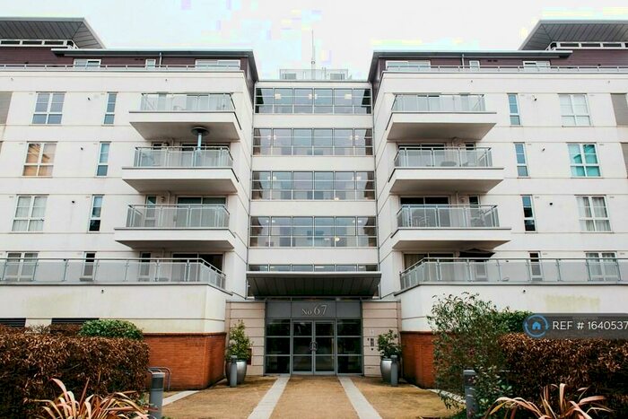 3 Bedroom Flat To Rent In Watkin Road, Leicester, LE2