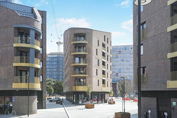 1 Bedroom Flat To Rent In Medway Street, Chatham, ME4